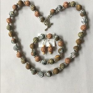 NEW VERA BRADLEY “ Animal Print” jewelry set